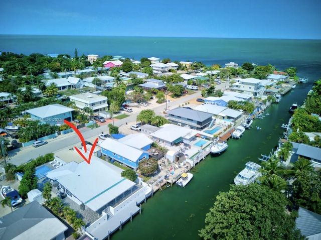 2301 Yellowtail Dr, Marathon, FL 33050