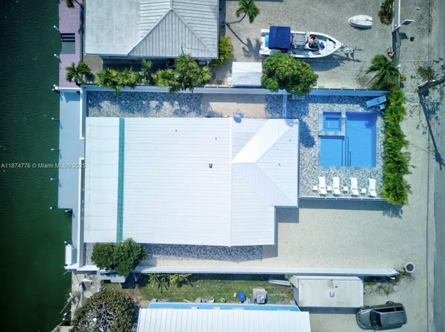 2301 Yellowtail Dr, Marathon, FL 33050