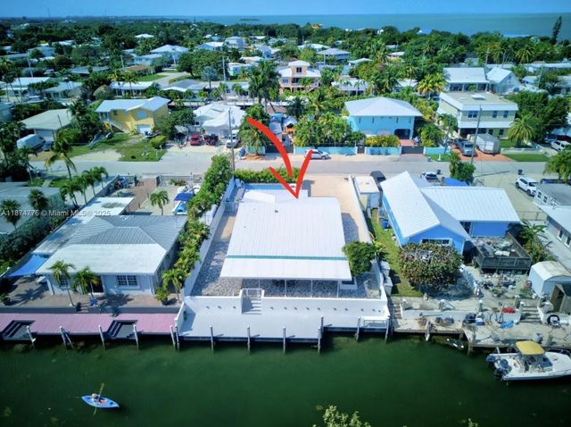 2301 Yellowtail Dr, Marathon, FL 33050