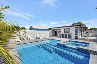 2301 Yellowtail Dr, Marathon, FL 33050