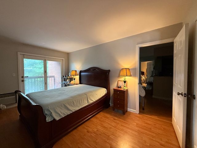 4975 Washington St 305, Boston, MA 02132