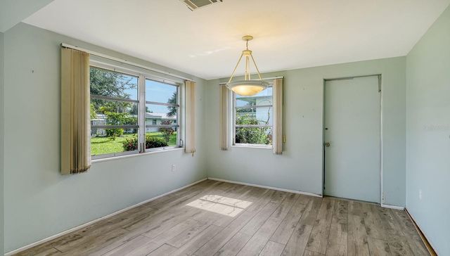 1523 LAKESIDE DRIVE 15, Venice, FL 34293