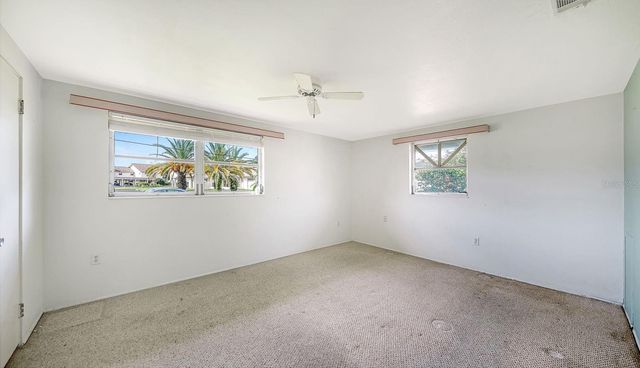 1523 LAKESIDE DRIVE 15, Venice, FL 34293