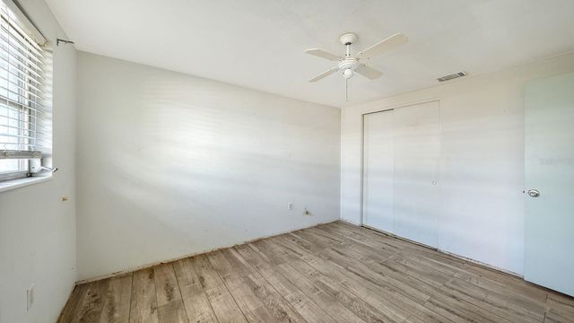 1523 LAKESIDE DRIVE 15, Venice, FL 34293