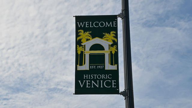 1523 LAKESIDE DRIVE 15, Venice, FL 34293