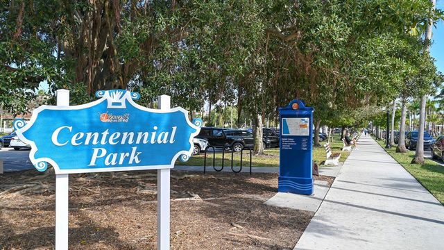 1523 LAKESIDE DRIVE 15, Venice, FL 34293