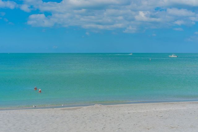 1523 LAKESIDE DRIVE 15, Venice, FL 34293