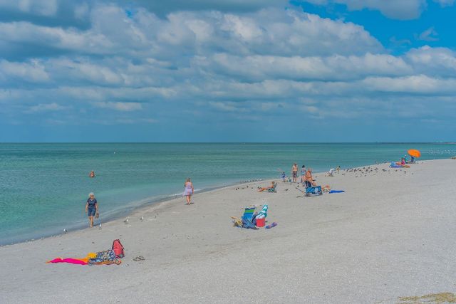 1523 LAKESIDE DRIVE 15, Venice, FL 34293