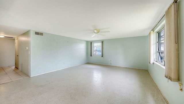 1523 LAKESIDE DRIVE 15, Venice, FL 34293