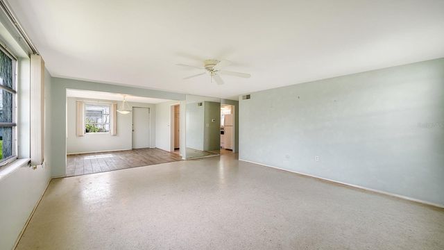 1523 LAKESIDE DRIVE 15, Venice, FL 34293