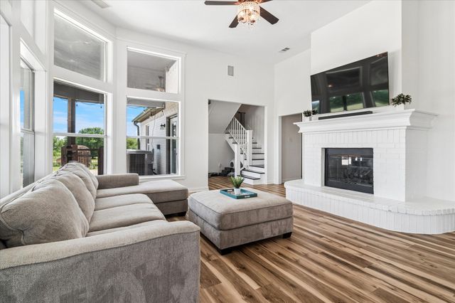 1081 Schneider Road, Howe, TX 75459