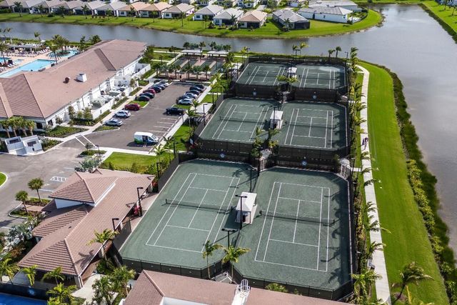 9374 Mountain Pne Grove, Boynton Beach, FL 33473