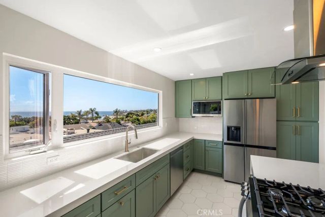 518 Legion, Laguna Beach, CA 92651