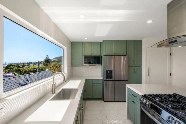 518 Legion, Laguna Beach, CA 92651