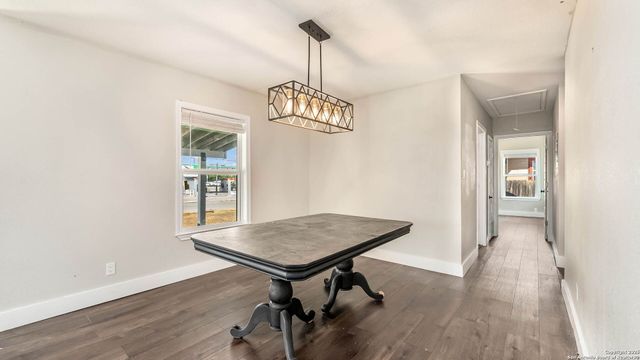306 Hermine, San Antonio, TX 78212