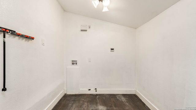 306 Hermine, San Antonio, TX 78212
