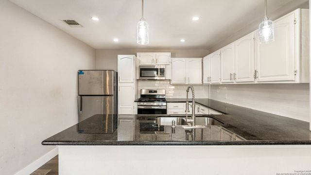 306 Hermine, San Antonio, TX 78212