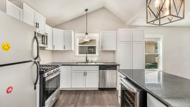 306 Hermine, San Antonio, TX 78212