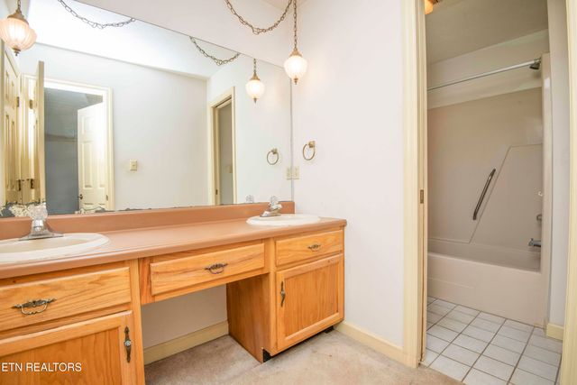 228 Wells Fargo Drive 2, Knoxville, TN 37934