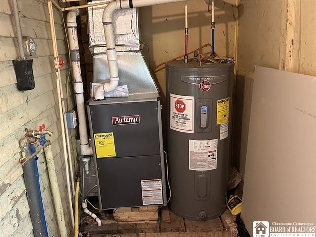 14 Sumner Place, Jamestown, NY 14701