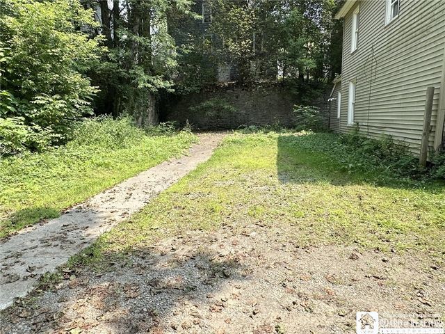 14 Sumner Place, Jamestown, NY 14701