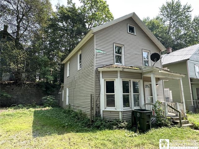 14 Sumner Place, Jamestown, NY 14701