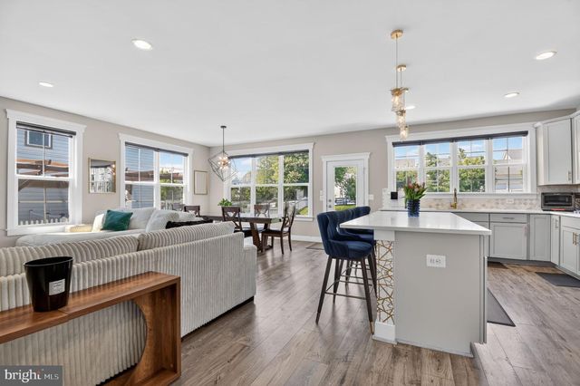 805 STEPHAN MACE CT, Purcellville, VA 20132