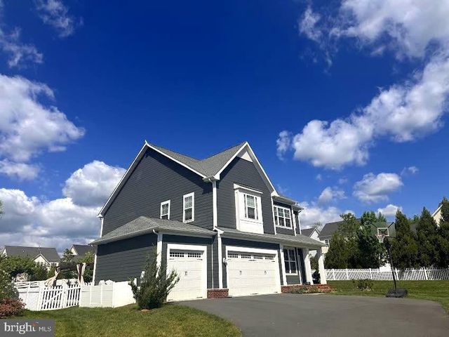 805 STEPHAN MACE CT, Purcellville, VA 20132
