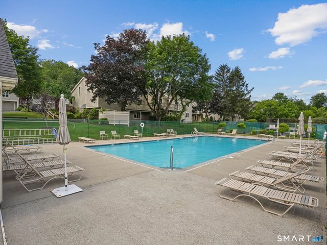 12 Boulevard Drive 24-145, Danbury, CT 06810