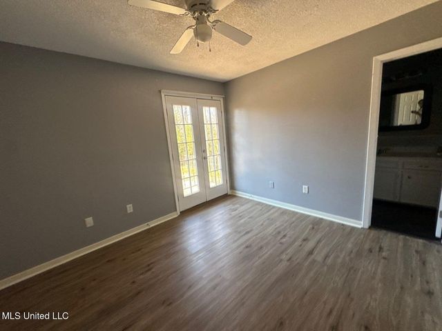 540 Woodland Hills Place, Jackson, MS 39216