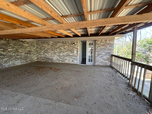 540 Woodland Hills Place, Jackson, MS 39216