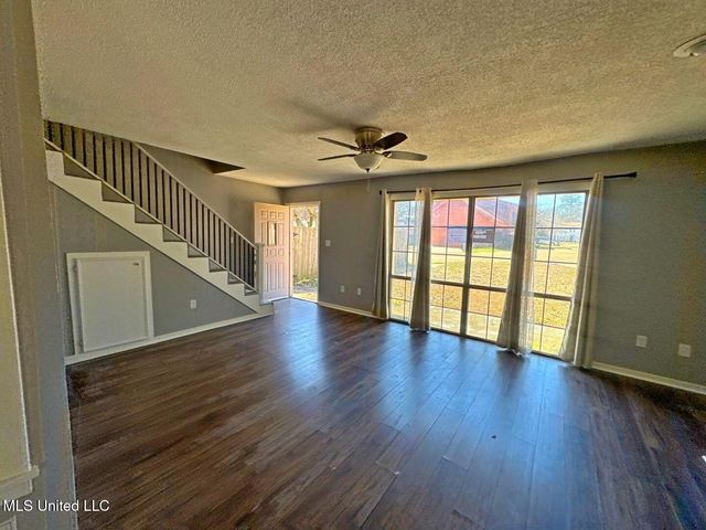 540 Woodland Hills Place, Jackson, MS 39216