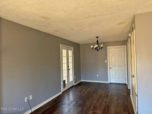 540 Woodland Hills Place, Jackson, MS 39216
