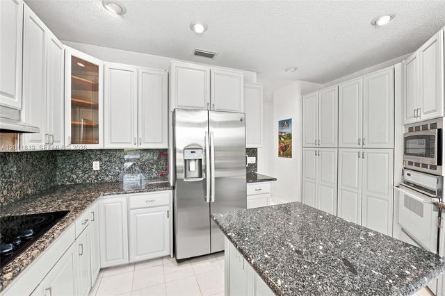 12388 Classic Drive, Coral Springs, FL 33071