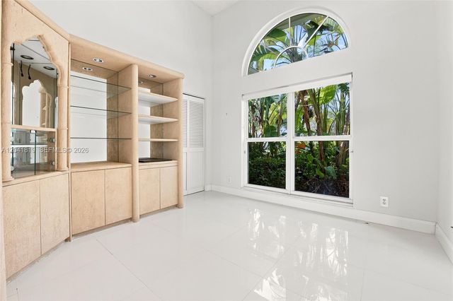 12388 Classic Drive, Coral Springs, FL 33071