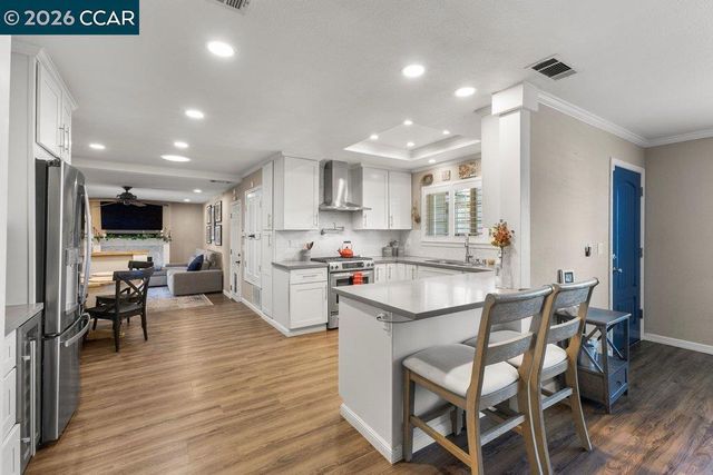 6844 Lancaster Rd, Dublin, CA 94568