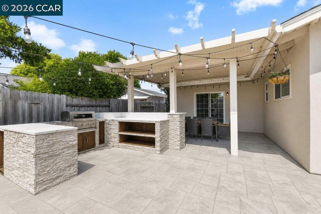 6844 Lancaster Rd, Dublin, CA 94568