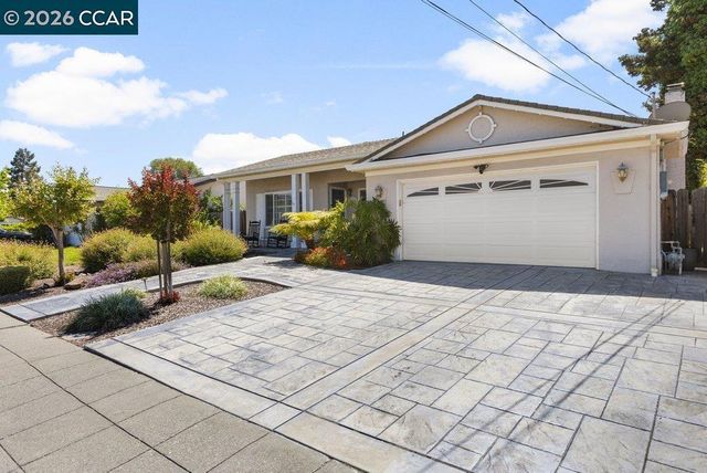 6844 Lancaster Rd, Dublin, CA 94568