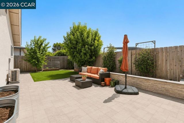 6844 Lancaster Rd, Dublin, CA 94568