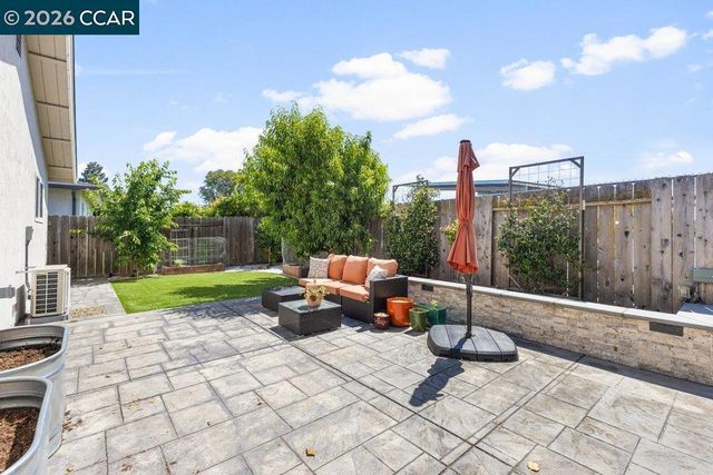 6844 Lancaster Rd, Dublin, CA 94568