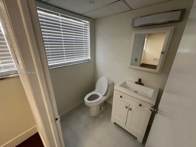 145 Madeira Ave 202, Coral Gables, FL 33134