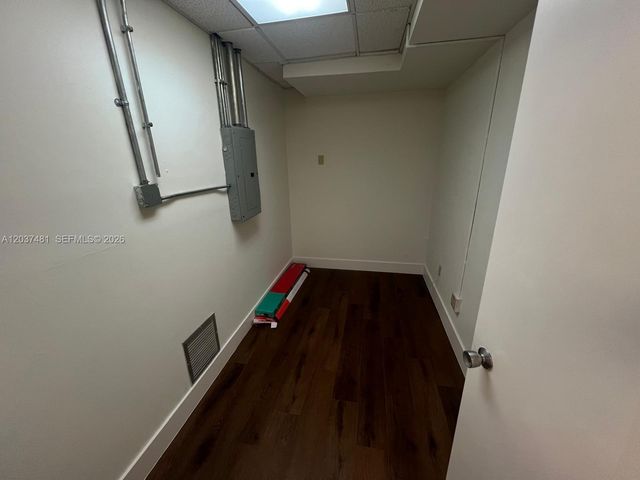 145 Madeira Ave 202, Coral Gables, FL 33134