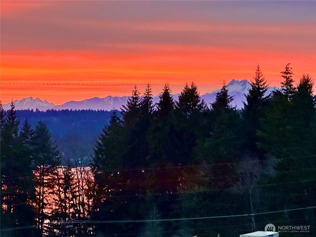 2061 NE Norseman Way #31, Poulsbo, WA 98370