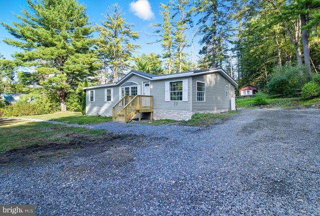 814 MARKET ST, Karthaus, PA 16845