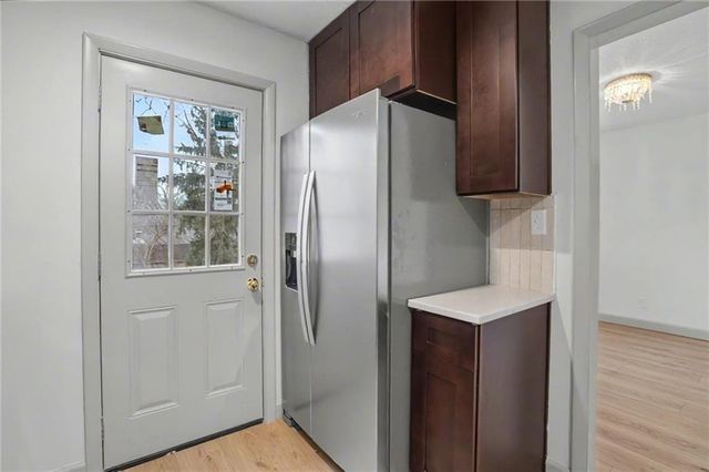 6722 W 77th Terrace, Overland Park, KS 66204