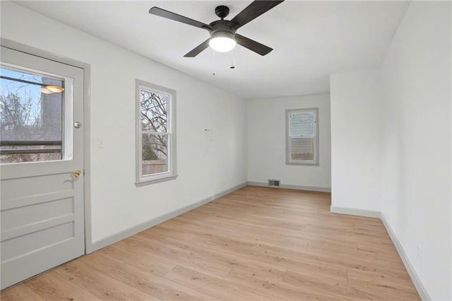 6722 W 77th Terrace, Overland Park, KS 66204