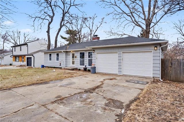 6722 W 77th Terrace, Overland Park, KS 66204