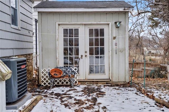 6722 W 77th Terrace, Overland Park, KS 66204