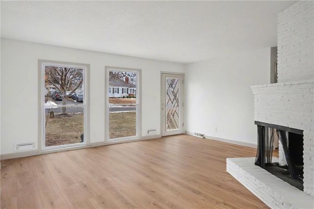 6722 W 77th Terrace, Overland Park, KS 66204