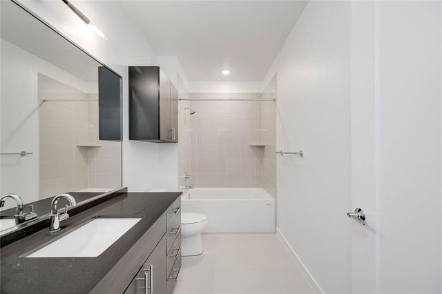 4801 Springdale RD 1307, Austin, TX 78723